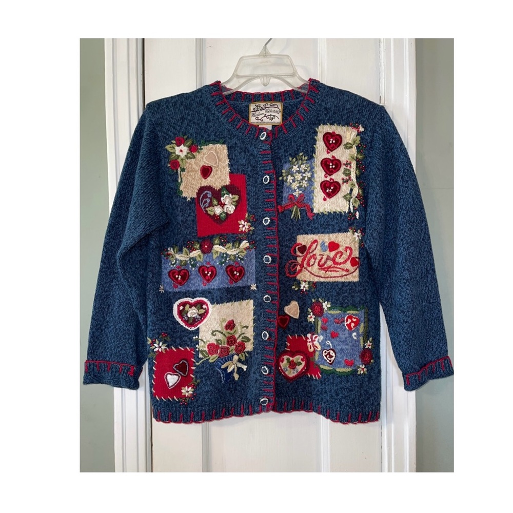 EUC Heirloom Collectibles Vintage Blue Cardigan with Heart and Floral Embroidery